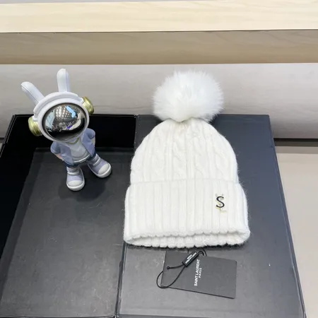 イブサンローラン 帽子