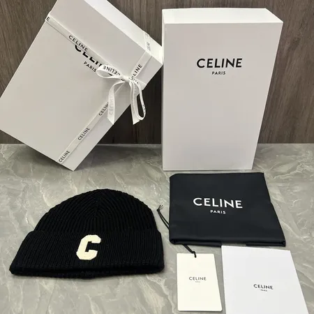 セリーヌ 帽子