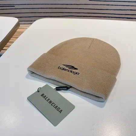 バレンシアガ 帽子