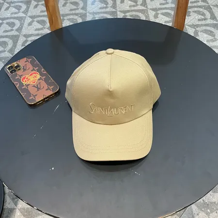 イブサンローラン 帽子