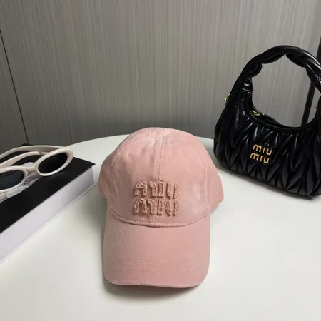 ミュウミュウ 帽子