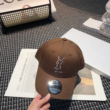 イブサンローラン 帽子