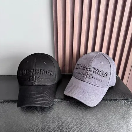 バレンシアガ 帽子