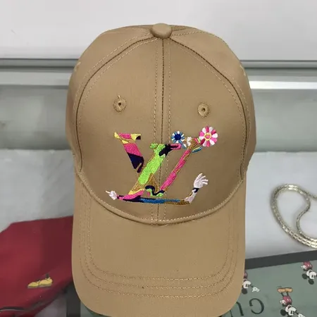 ルイヴィトン 帽子