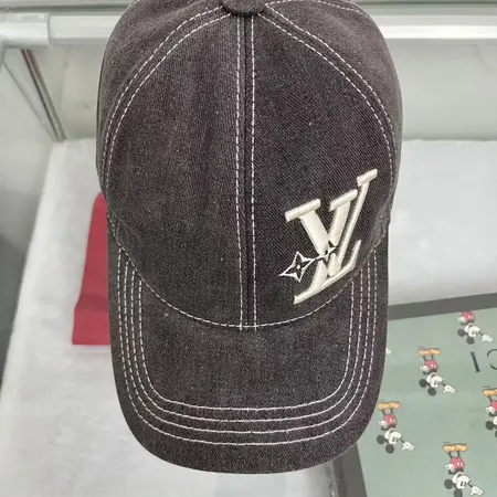 ルイヴィトン 帽子