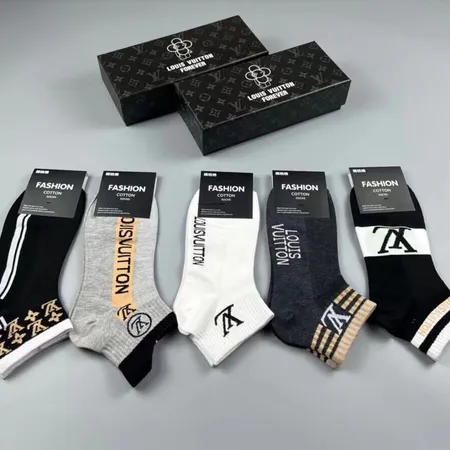スーパーコピー ルイヴィトン 靴下