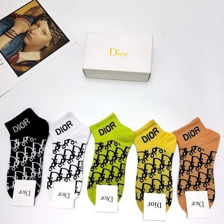 スーパーコピー ディオール 靴下