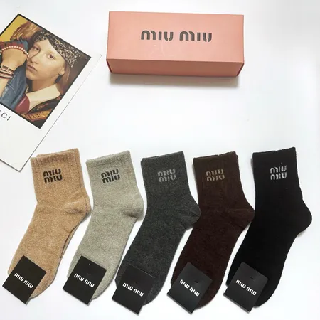 スーパーコピー ミュウミュウ 靴下