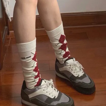 スーパーコピー ミュウミュウ 靴下