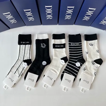 スーパーコピー ディオール 靴下