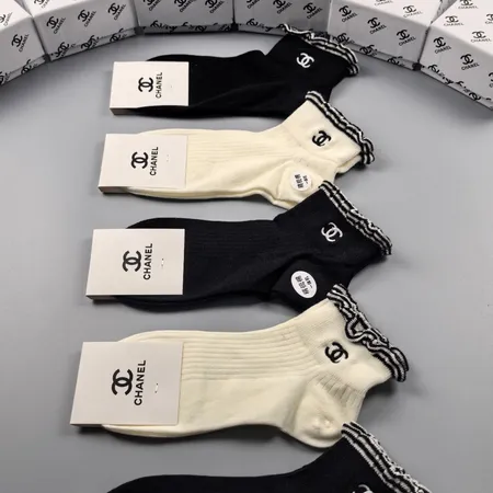 スーパーコピー シャネル 靴下