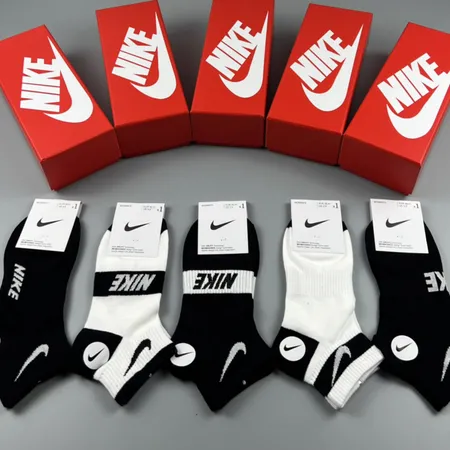スーパーコピー ナイキ 靴下