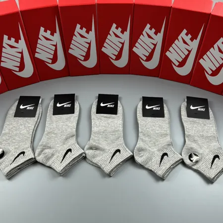 スーパーコピー ナイキ 靴下
