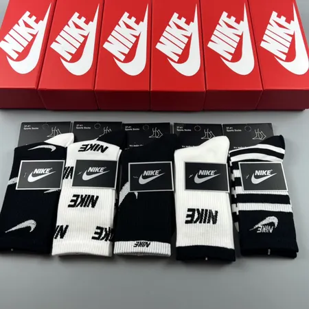 スーパーコピー ナイキ 靴下