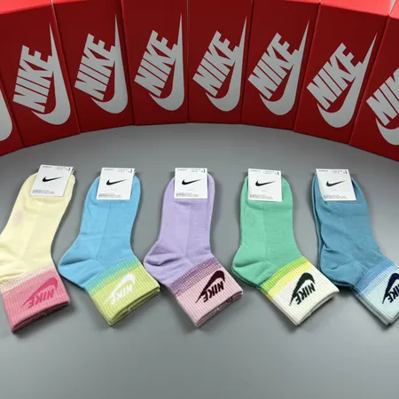 スーパーコピー ナイキ 靴下