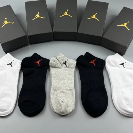 スーパーコピー エアジョーダン 靴下