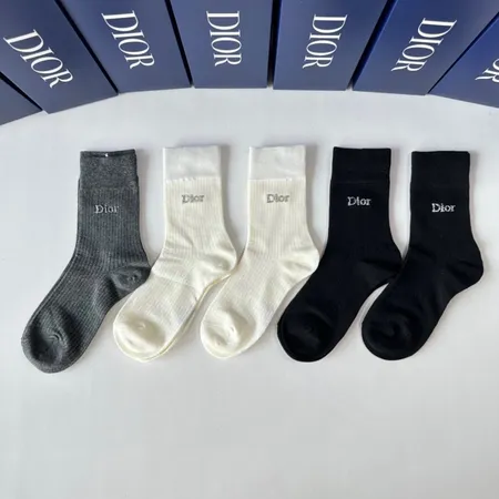 スーパーコピー ディオール 靴下