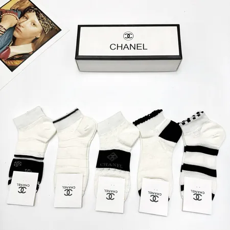 スーパーコピー シャネル 靴下
