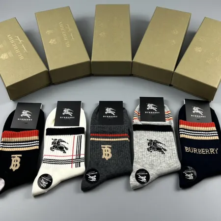 スーパーコピー バーバリー ス 靴下