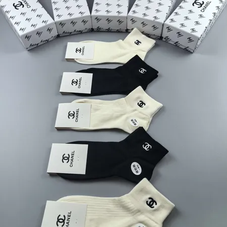 スーパーコピー シャネル 靴下