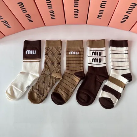 スーパーコピー ミュウミュウ 靴下