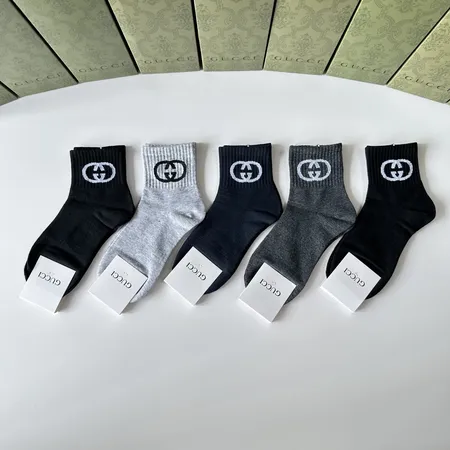  スーパーコピー グッチ 靴下