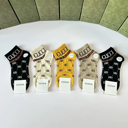  スーパーコピー グッチ 靴下