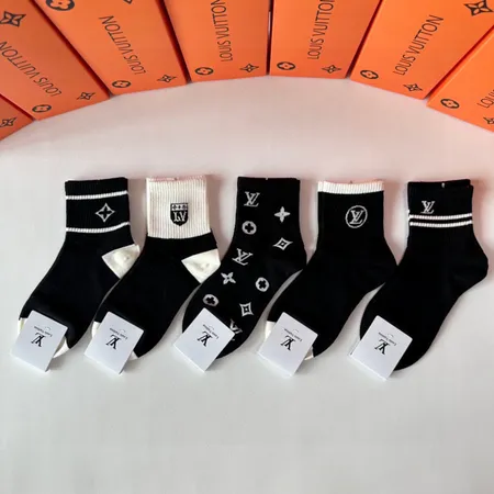 スーパーコピー ルイヴィトン 靴下