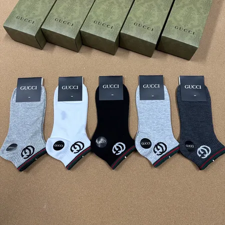 スーパーコピー グッチ 靴下