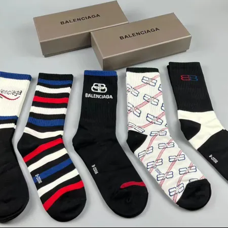 スーパーコピー バレンシアガ 靴下
