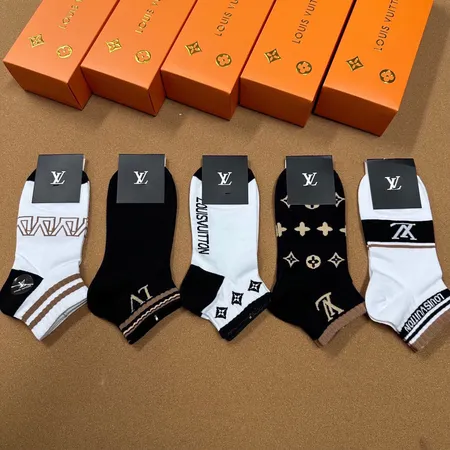 スーパーコピー ルイヴィトン 靴下