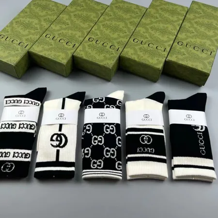  スーパーコピー グッチ 靴下