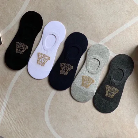 スーパーコピー ヴェルサーチ 靴下