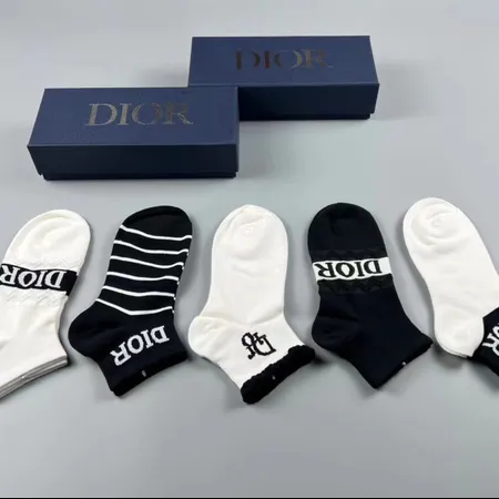 スーパーコピー ディオール 靴下