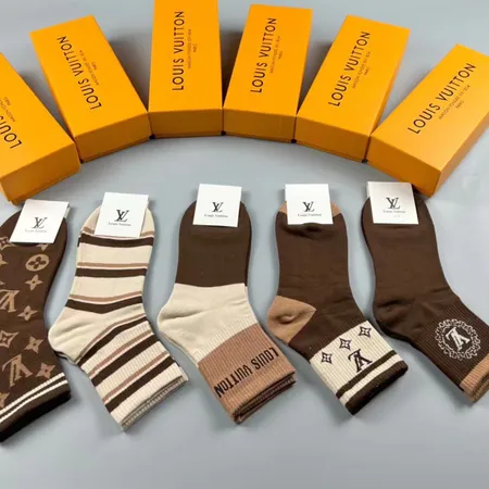スーパーコピー ルイヴィトン 靴下