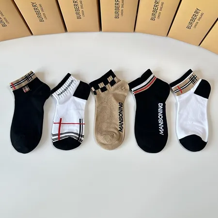 スーパーコピー バーバリー ス 靴下
