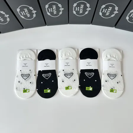 スーパーコピー バレンシアガ 靴下