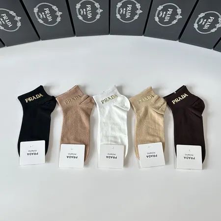 スーパーコピー バレンシアガ 靴下