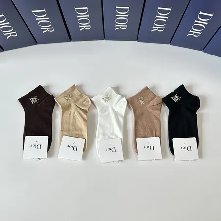 スーパーコピー ディオール 靴下