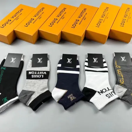 スーパーコピー ルイヴィトン 靴下