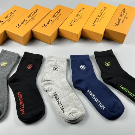 スーパーコピー ルイヴィトン 靴下