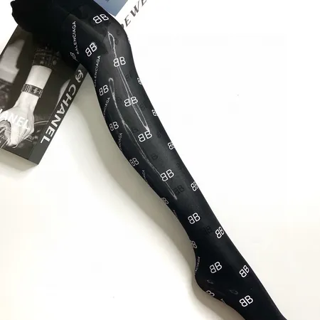 スーパーコピー バレンシアガ 靴下