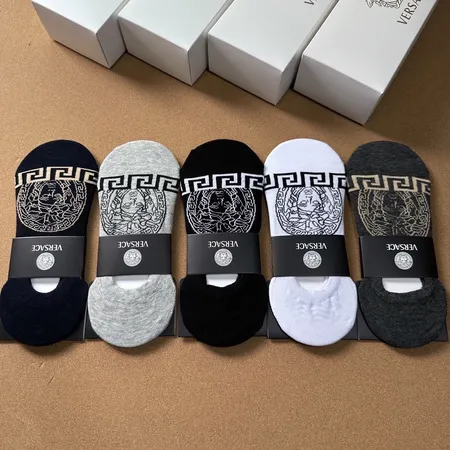 スーパーコピー ヴェルサーチ 靴下