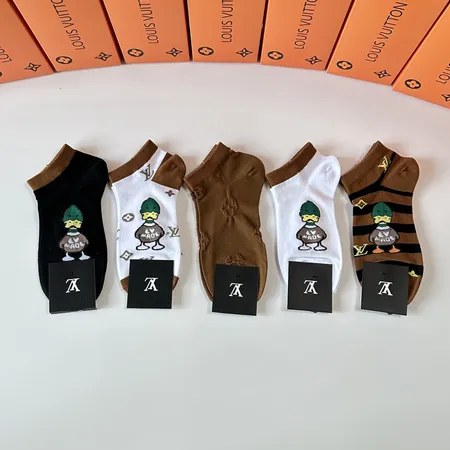 スーパーコピー ルイヴィトン 靴下