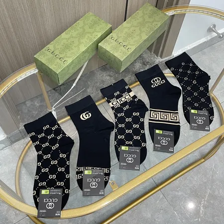 スーパーコピー グッチ 靴下