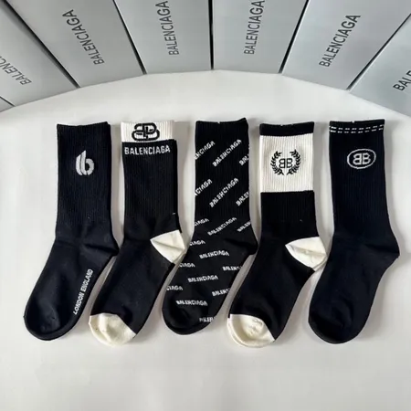 スーパーコピー バレンシアガ 靴下