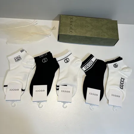 スーパーコピー グッチ 靴下
