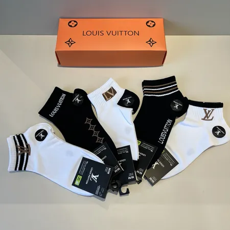 スーパーコピー ルイヴィトン 靴下