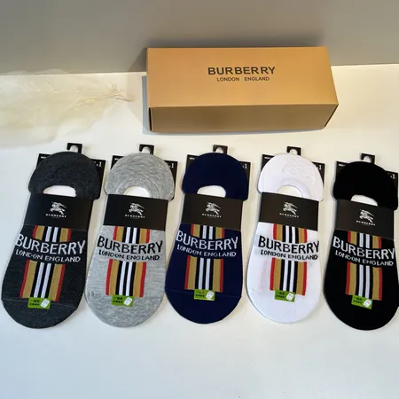 スーパーコピー プラダ 靴下