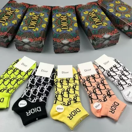 スーパーコピー ディオール 靴下